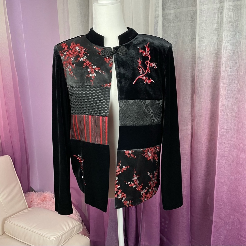 Dressbarn First Option Mixed Media Embroidered Velvet Jacket Size S
